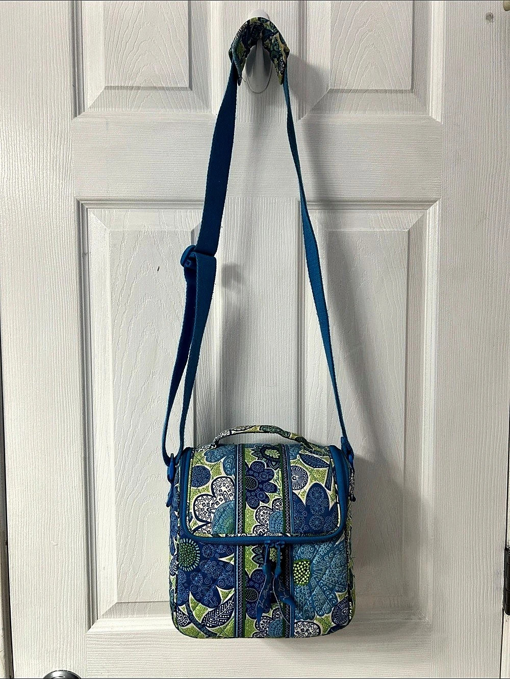 Vera Bradley Doodle Daisy Lunch Bag Crossbody Blue & Green